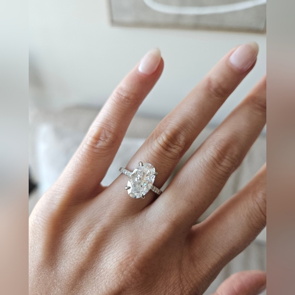 5 CT Moissanite Oval Ring - Picture 1 of 7